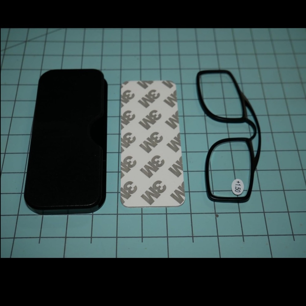 SOLD! Super Light Weight Unisex, Nose Resting Pocket Reading Armless Glasses - Picture 5 of 6